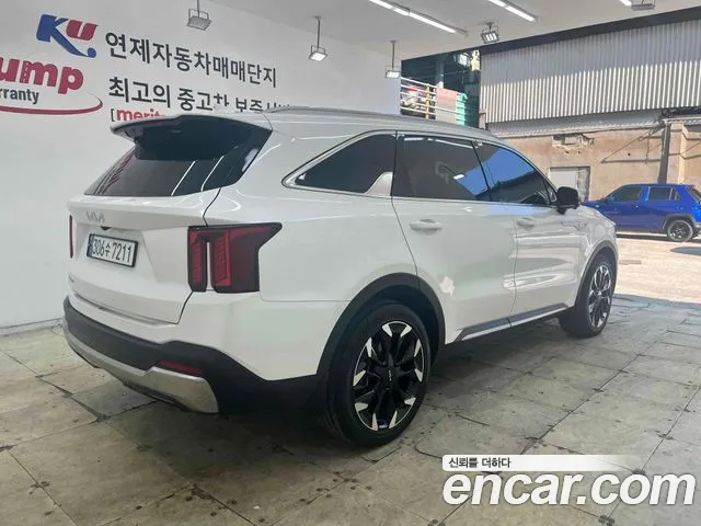 Kia Sorento 2023 thumb 4