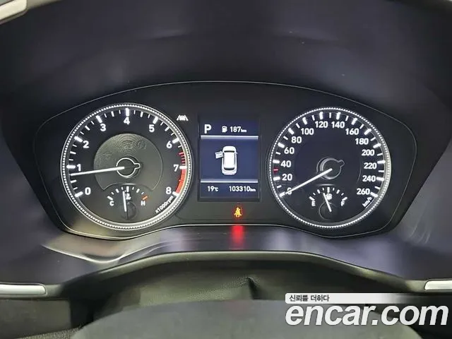 Hyundai Santa Fe 2018 thumb 6