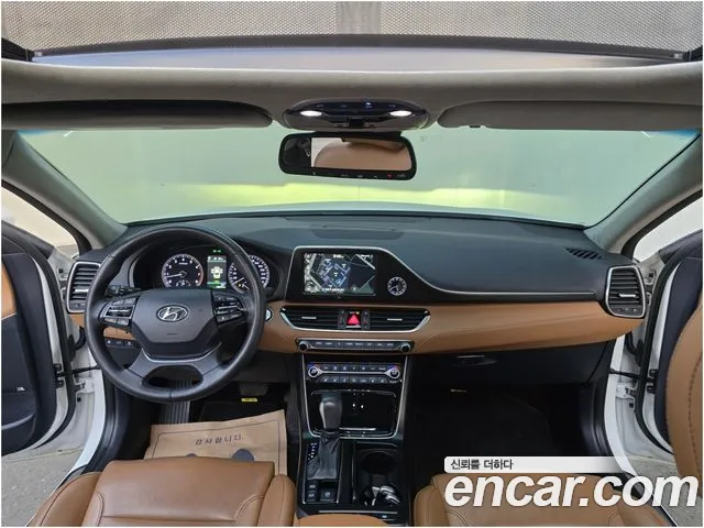 Hyundai Grandeur 2017 thumb 8