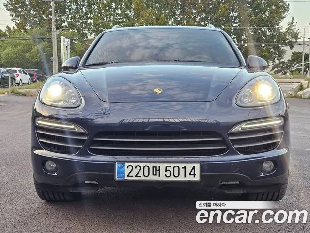 Porsche Cayenne 2013 thumb 2
