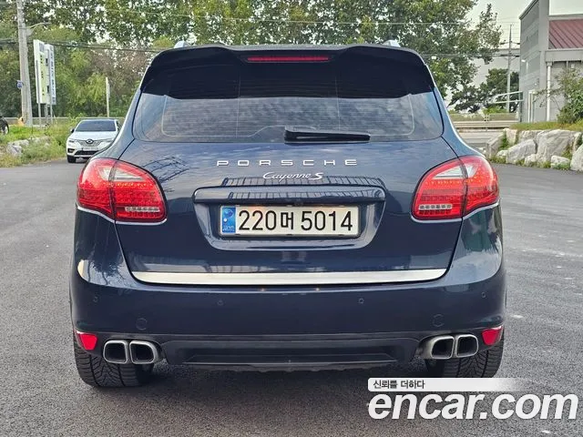 Porsche Cayenne 2013 thumb 5