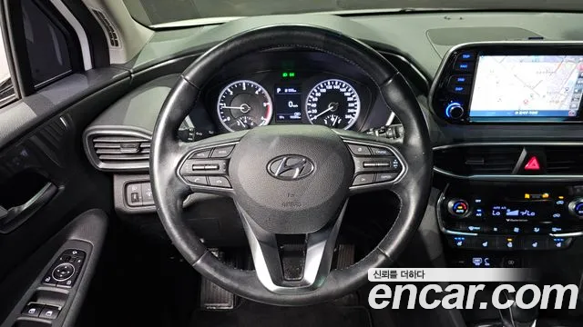 Hyundai Santa Fe 2018 thumb 12