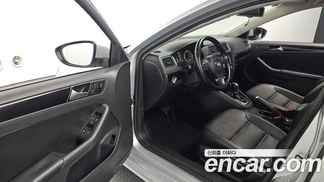 Volkswagen Jetta 2013 thumb 9