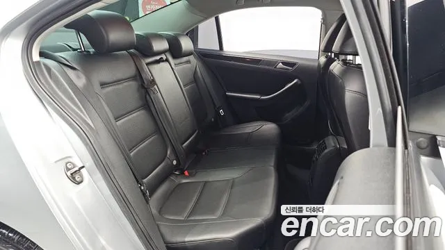 Volkswagen Jetta 2013 thumb 10