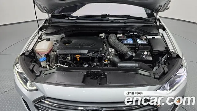 Hyundai Avante 2015 thumb 6