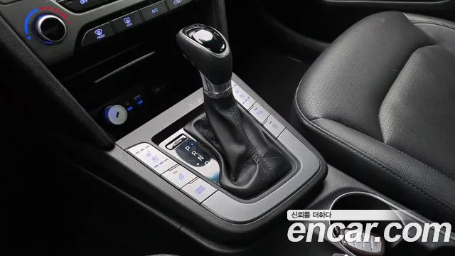 Hyundai Avante 2015 thumb 9