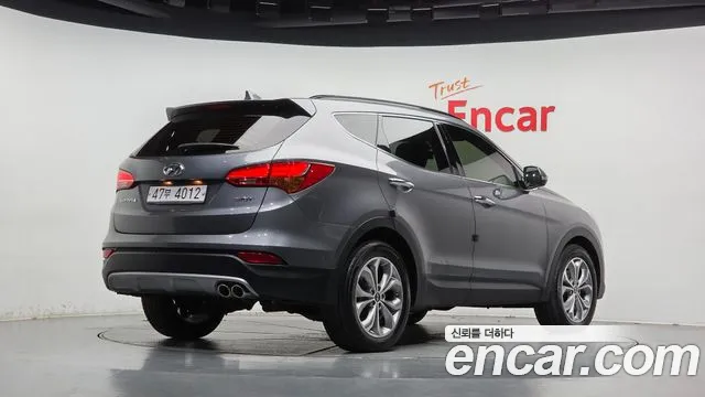 Hyundai Santa Fe 2015 thumb 2