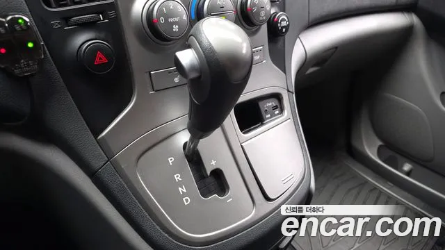 Hyundai Starex 2014 thumb 9