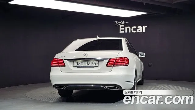 Mercedes-Benz E-Класс 2016 thumb 4