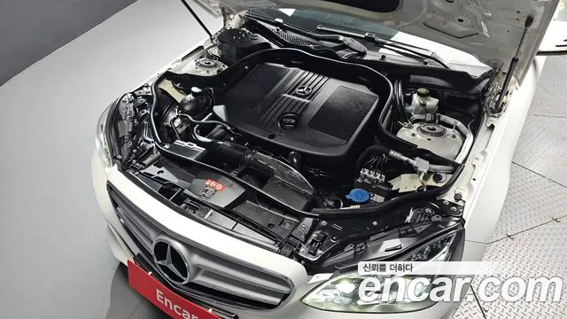 Mercedes-Benz E-Класс 2016 thumb 6