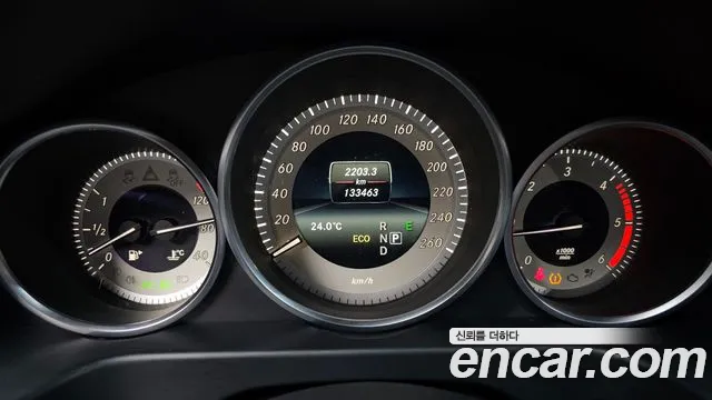 Mercedes-Benz E-Класс 2016 thumb 8