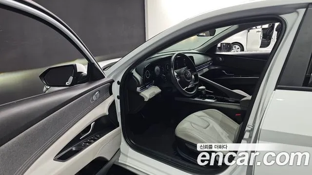 Hyundai Avante 2020 thumb 10