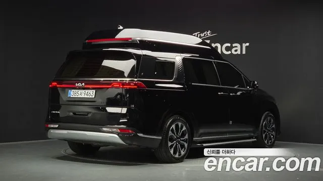 Kia Carnival 2021 thumb 2
