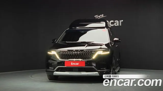Kia Carnival 2021 thumb 3