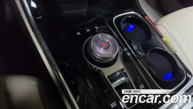 Kia Carnival 2021 thumb 9