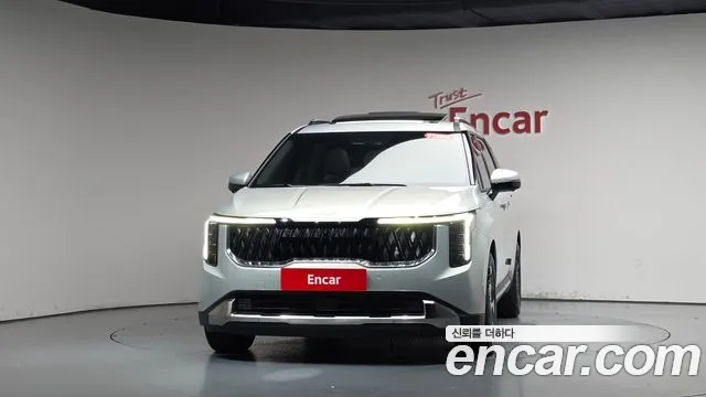 Kia Carnival 2024 thumb 2