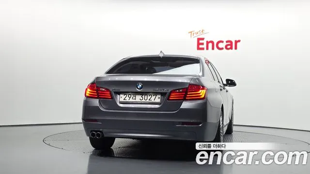 BMW 5-Series 2014 thumb 4