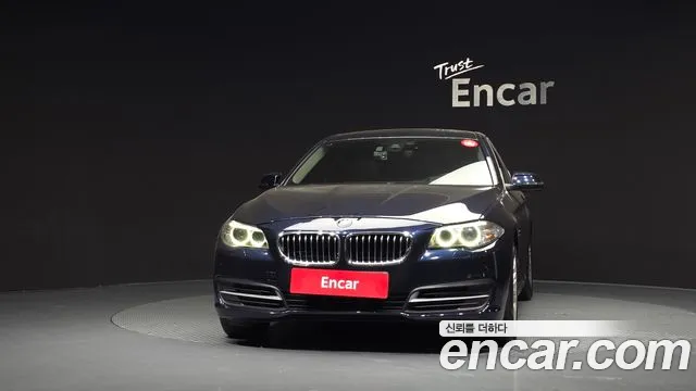 BMW 5-Series 2015 thumb 3