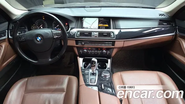 BMW 5-Series 2015 thumb 7