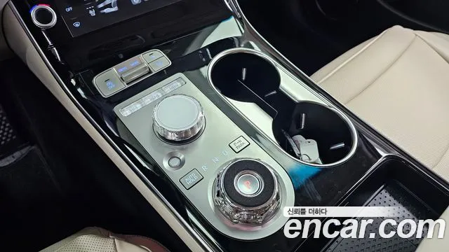 Genesis GV70 2025 thumb 9
