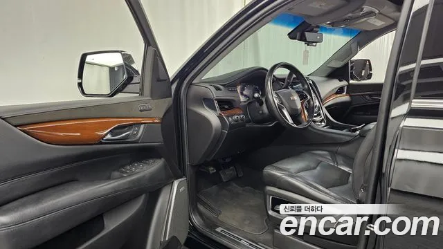 Cadillac Escalade 2018 thumb 10