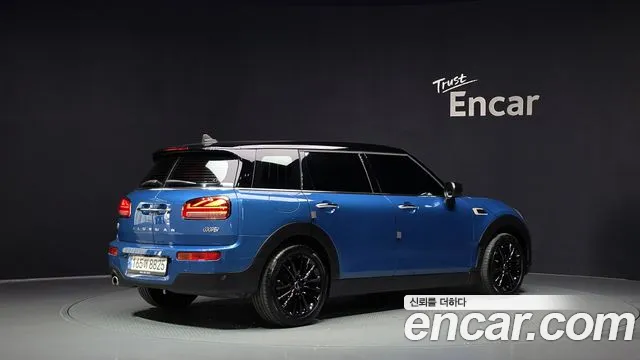 MINI Clubman 2021 thumb 2