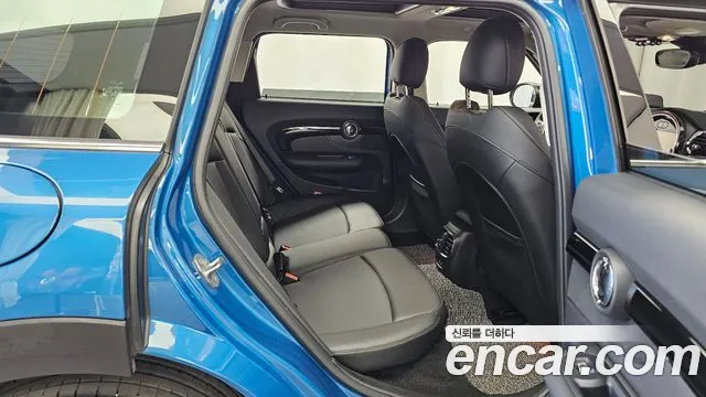 MINI Clubman 2021 thumb 12
