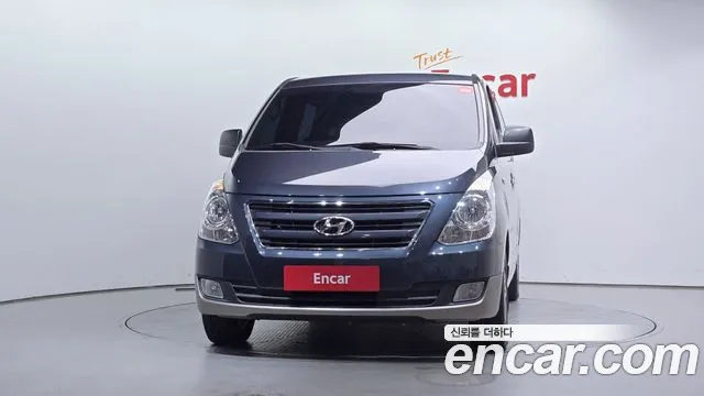 Hyundai Starex 2017 thumb 3
