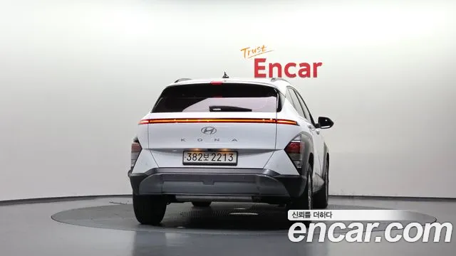Hyundai Kona 2023 thumb 4