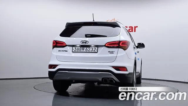 Hyundai Santa Fe 2015 thumb 4