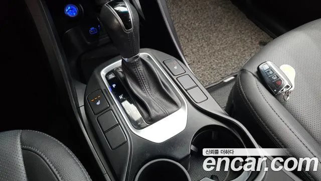 Hyundai Santa Fe 2015 thumb 9
