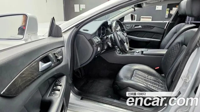 Mercedes-Benz CLS-Class 2012 thumb 10