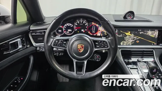 Porsche Panamera 2018 thumb 12