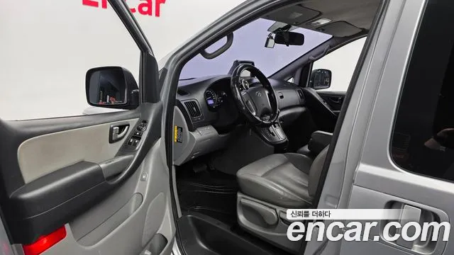 Hyundai Starex 2019 thumb 9