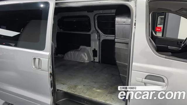 Hyundai Starex 2019 thumb 11