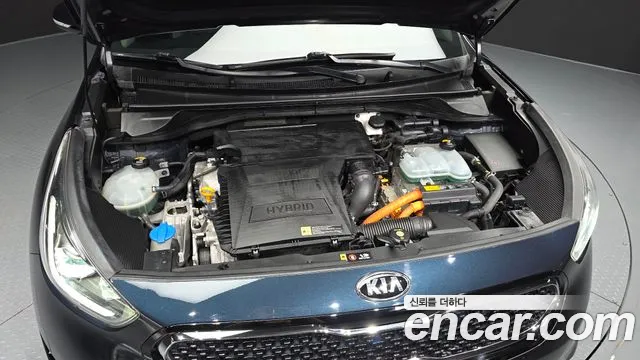 Kia Niro 2017 thumb 5