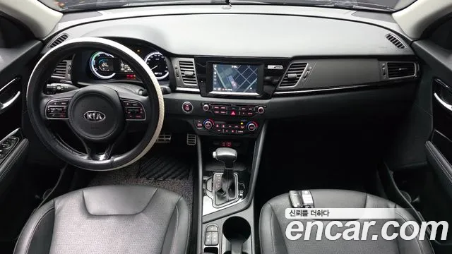 Kia Niro 2017 thumb 6