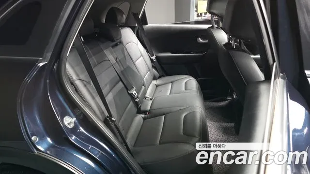 Kia Niro 2017 thumb 11