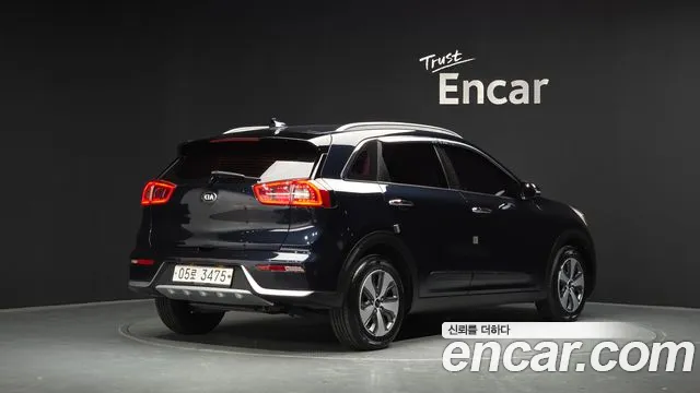 Kia Niro 2017 thumb 2