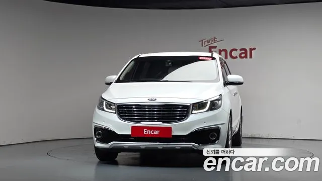 Kia Carnival 2016 thumb 2
