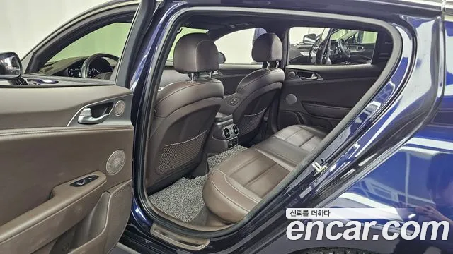 Kia Stinger 2019 thumb 12