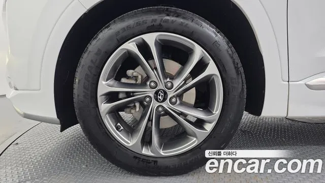 Hyundai Santa Fe 2018 thumb 5