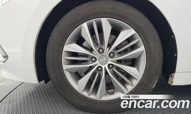 Hyundai Grandeur 2016 thumb 5