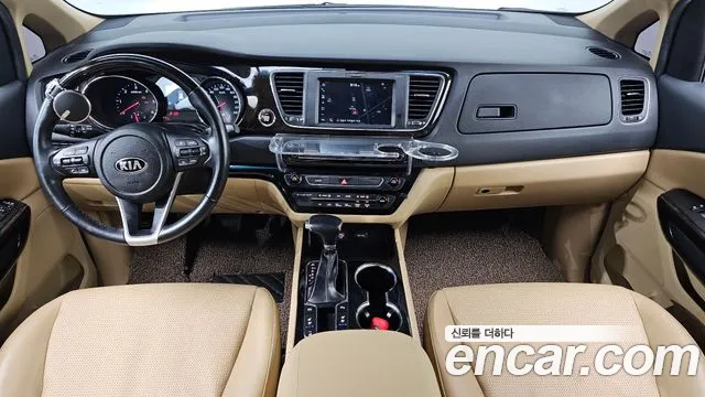 Kia Carnival 2018 thumb 7