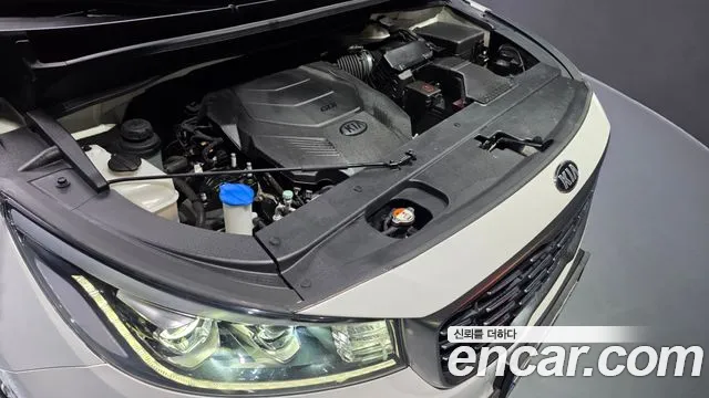 Kia Carnival 2019 thumb 6