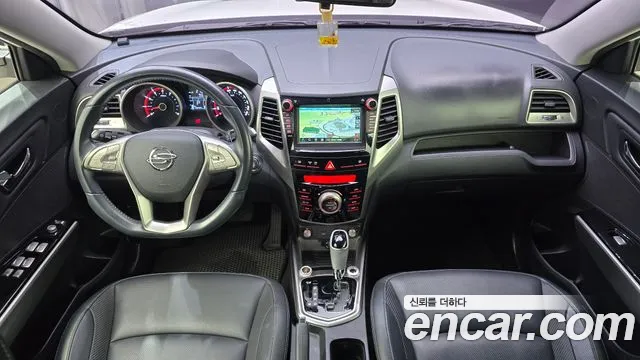 KG_Mobility_Ssangyong TIBOLI 2015 thumb 7
