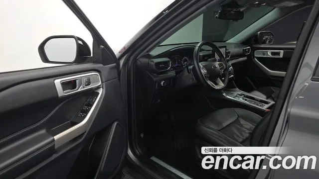 Ford Explorer 2022 thumb 10
