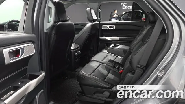 Ford Explorer 2022 thumb 11