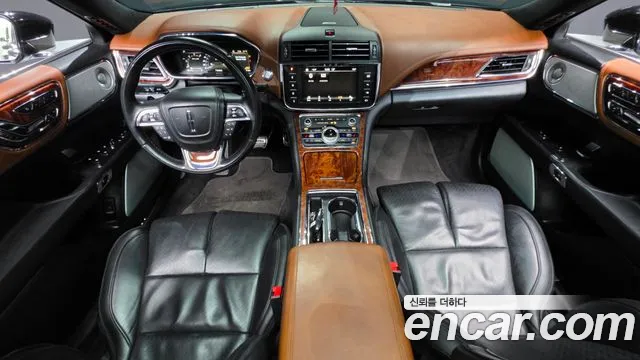 Lincoln Continental 2017 thumb 7