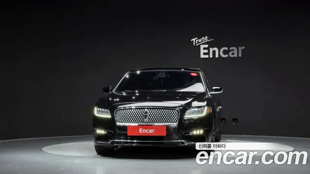 Lincoln Continental 2017 thumb 12